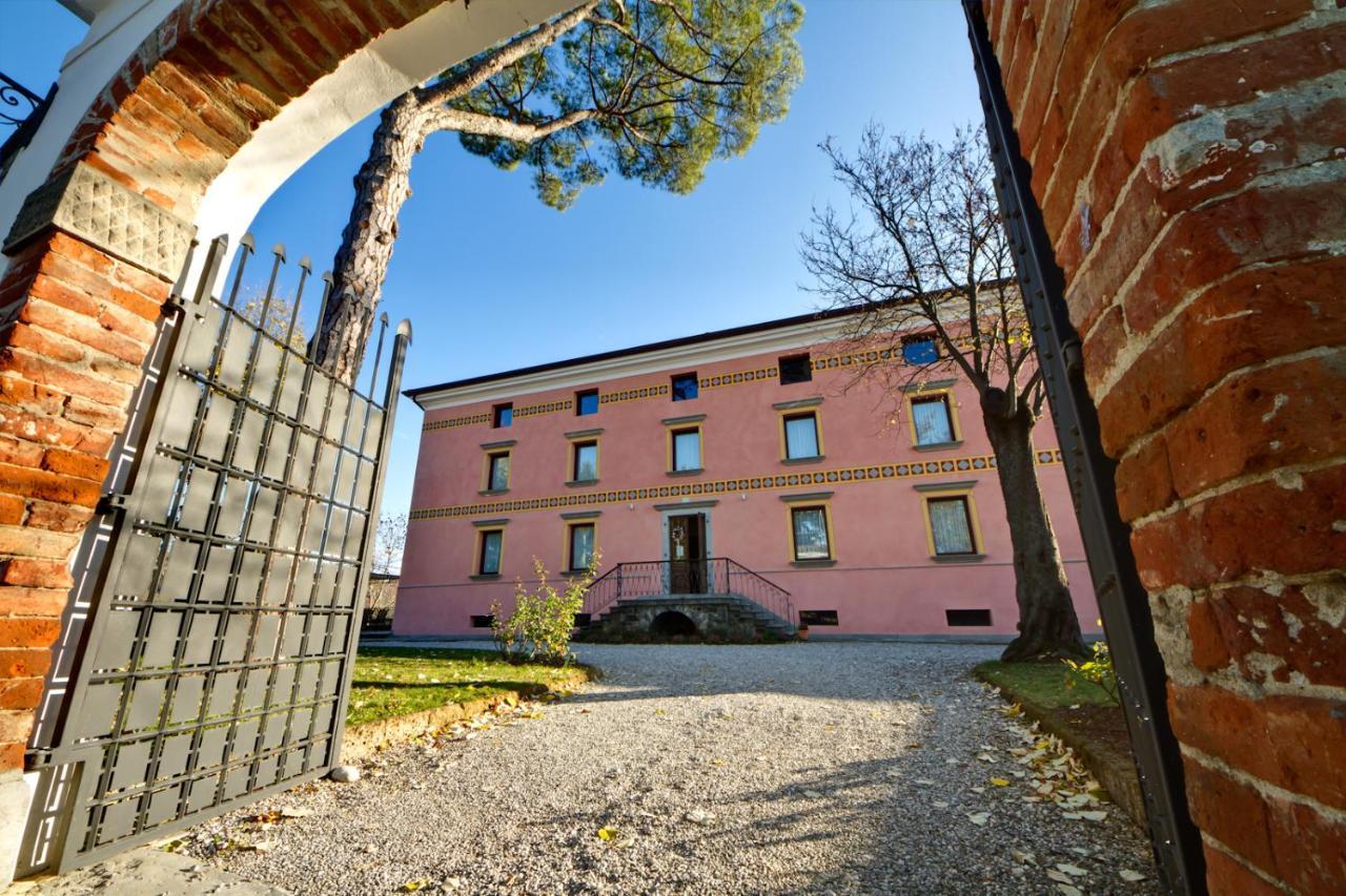 Villa Butussi - L'Ospitalita Del Vino Corno di Rosazzo Экстерьер фото