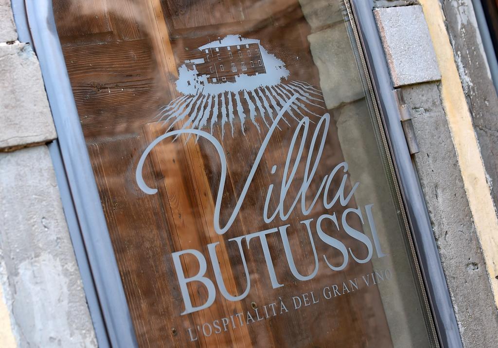 Villa Butussi - L'Ospitalita Del Vino Corno di Rosazzo Экстерьер фото
