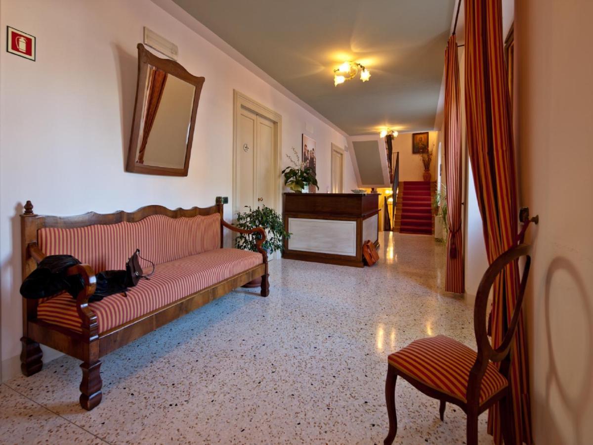 Villa Butussi - L'Ospitalita Del Vino Corno di Rosazzo Экстерьер фото